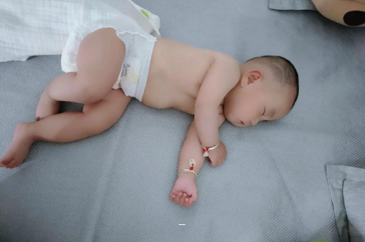 沧州宝宝突然很多眼屎
